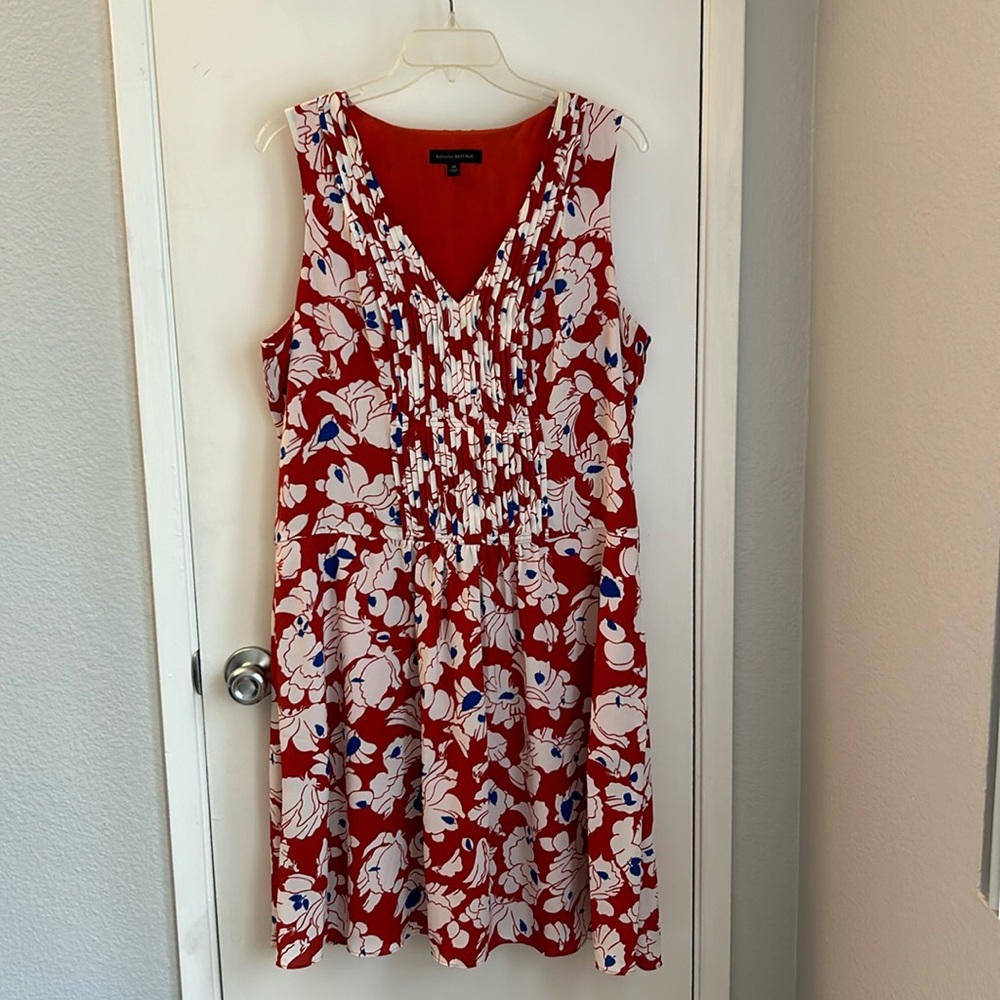 Orange and white floral dress from Banana Republic. Size 14.